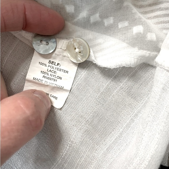 Fig and Flower Anthropologie Button Down Top Blouse Crochet Women Lace Medium - Picture 6 of 9